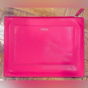 Coach Leather Pouch 💗